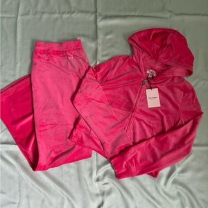 NWT Juicy Couture Women's Velour 2-Piece Tracksuit, Pink Party, Large